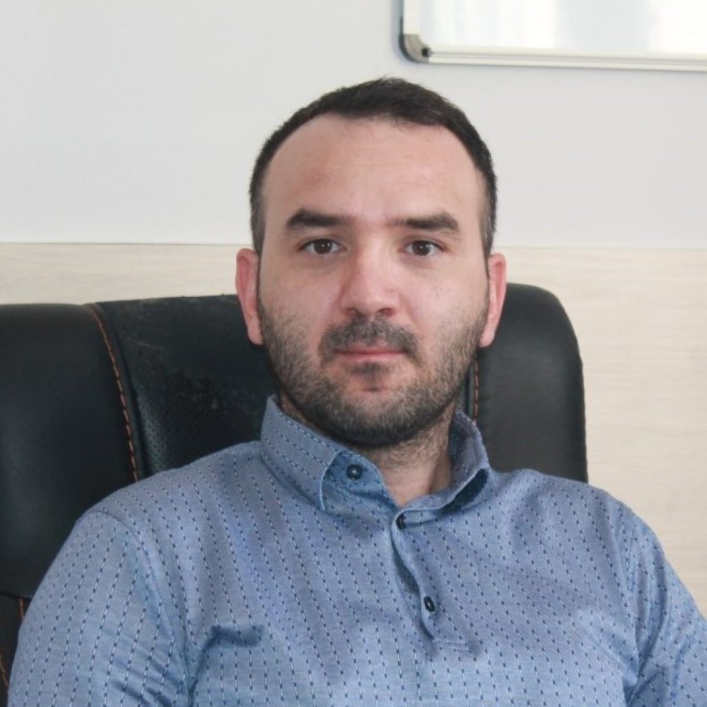 Фаррух Бобораджабов